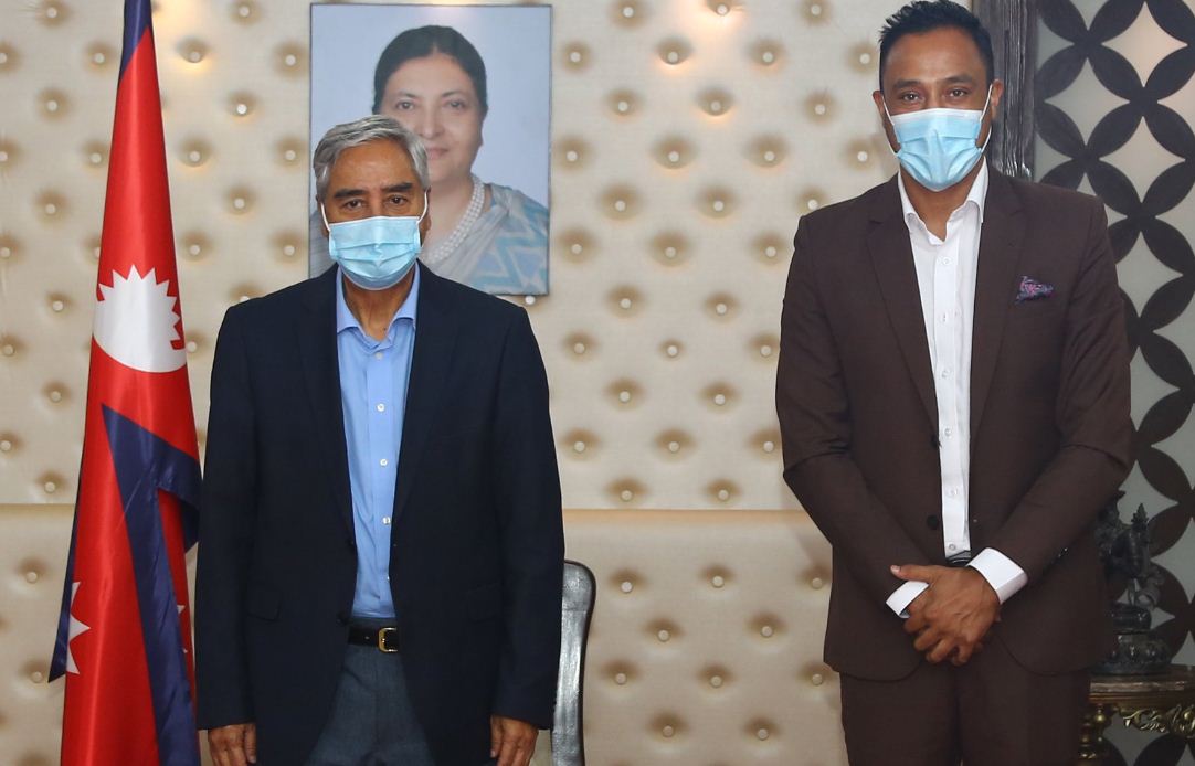 प्रधानमन्त्रीद्वारा पारस खड्कालाई बालुवाटार बोलाएरै धन्यवाद र शुभकामना