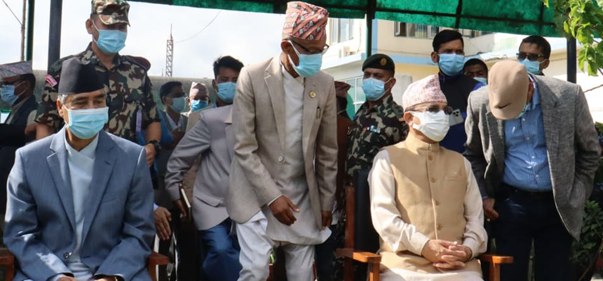 बाढी–पहिरो प्रभावीतलाई तत्काल राहत उपलब्ध गराउईने ।।