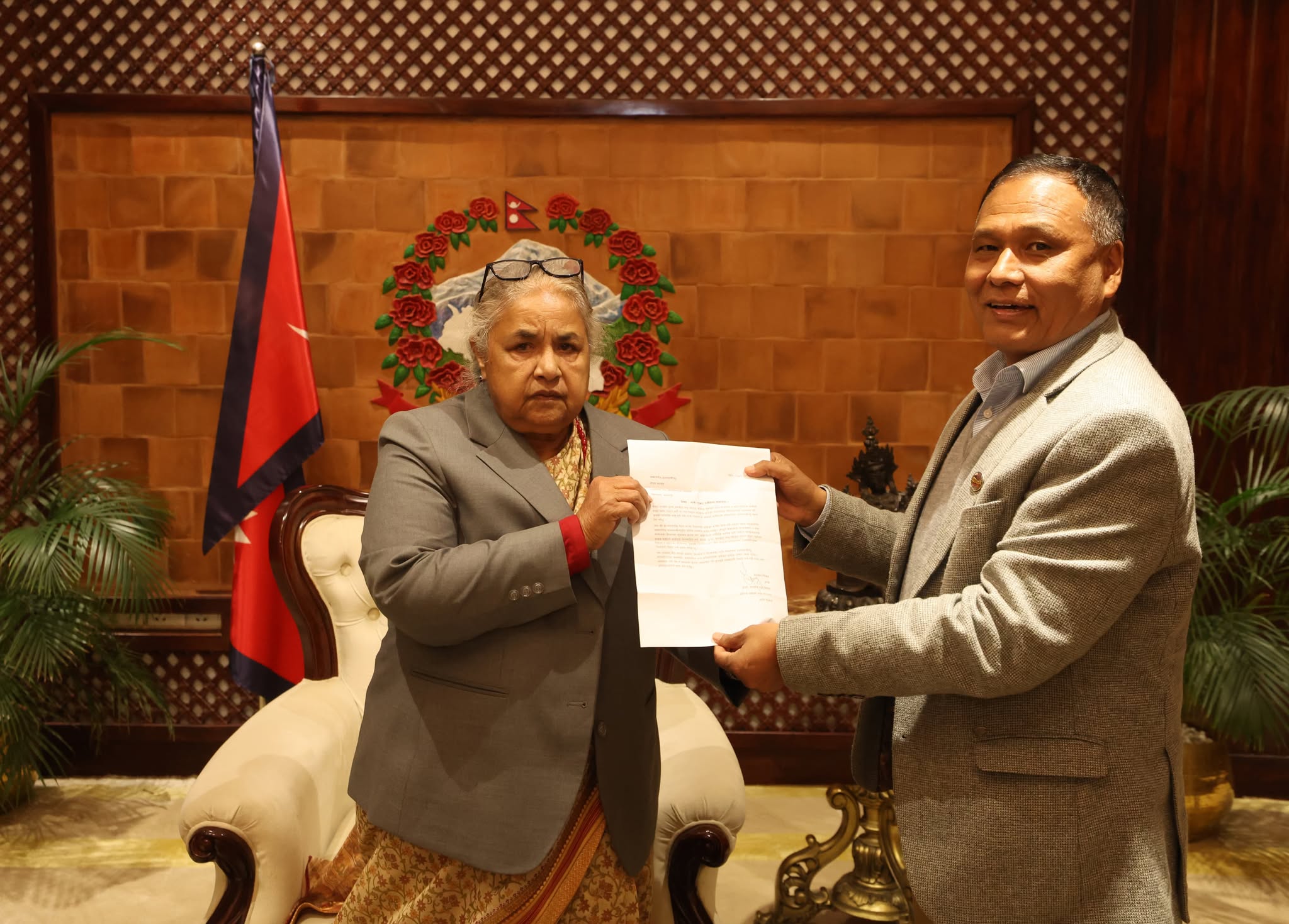 ऊर्जा सहित तीन मन्त्रालय सम्हालिरहेका मन्त्री कुलमान घिसिङको राजीनामा